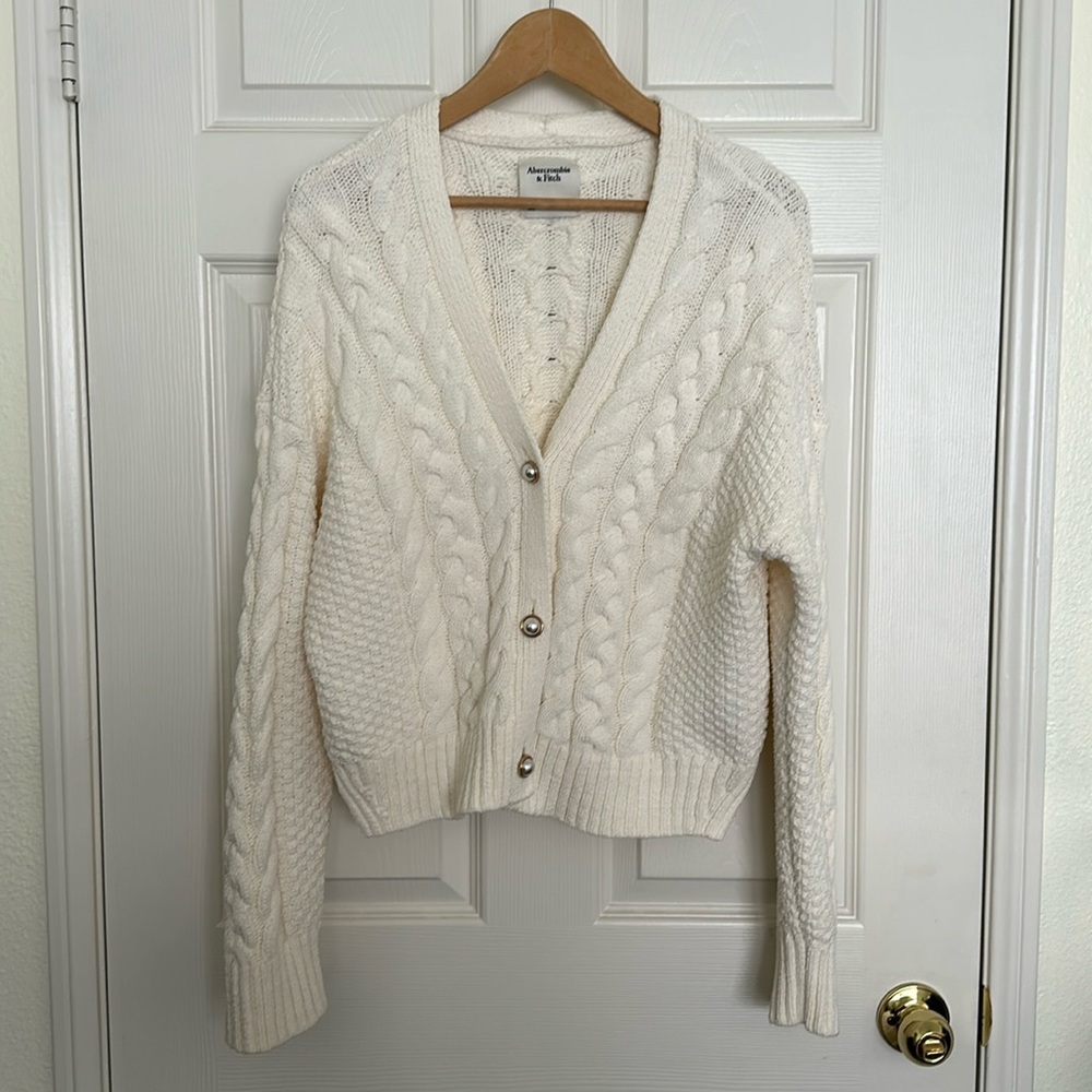 Abercrombie and Fitch short cardigan